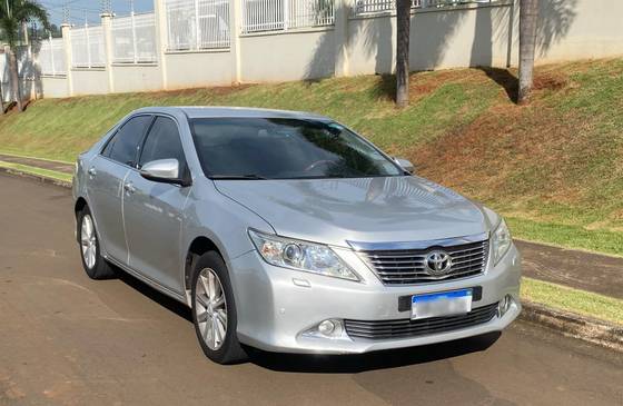TOYOTA CAMRY 3.5 XLE V6 24V GASOLINA 4P AUTOMÁTICO